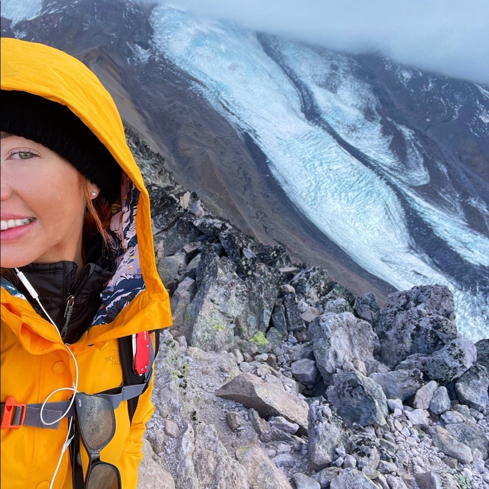 Meet your Posher, Monika